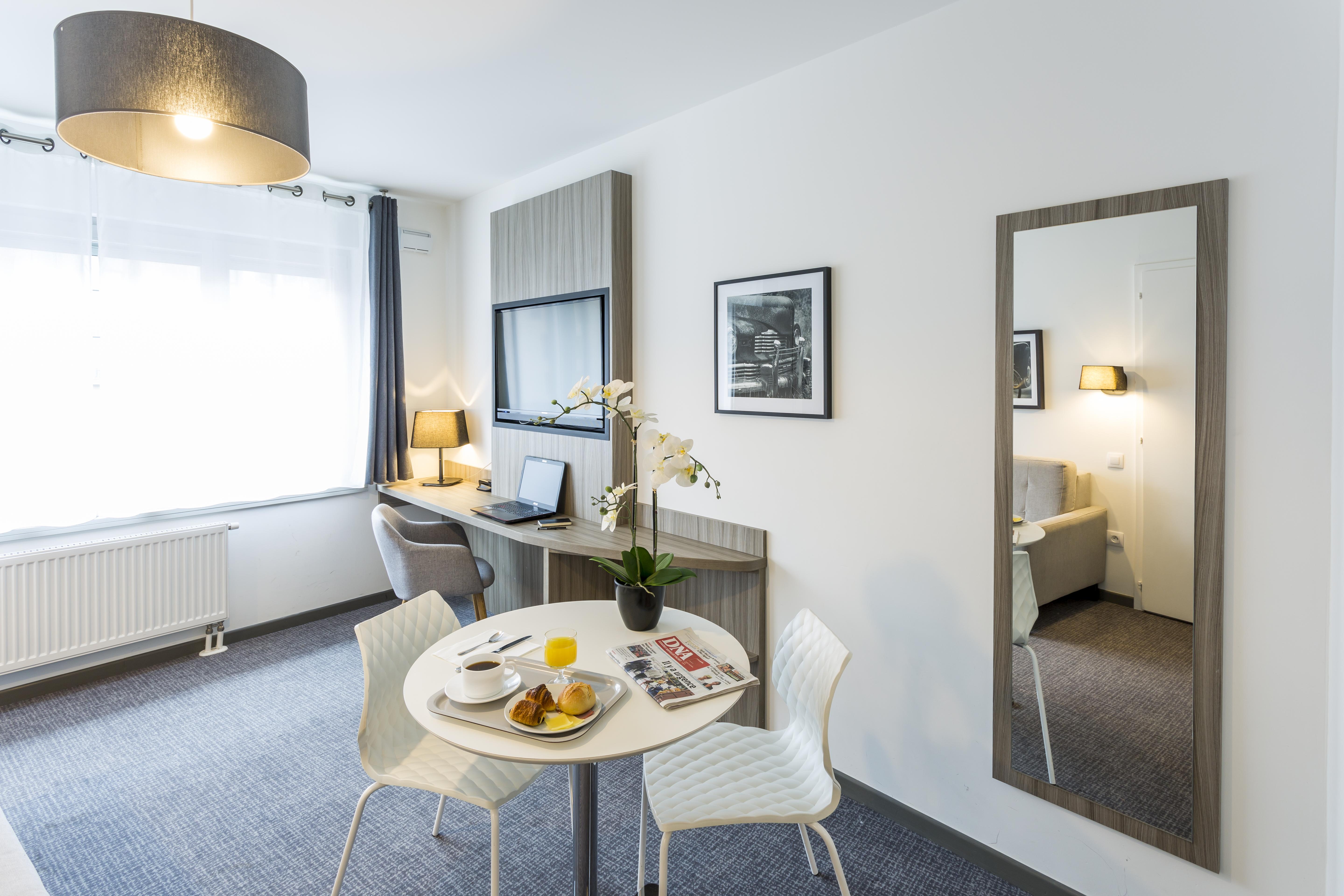 Nemea Appart Hotel Elypseo Strasbourg Port Dış mekan fotoğraf